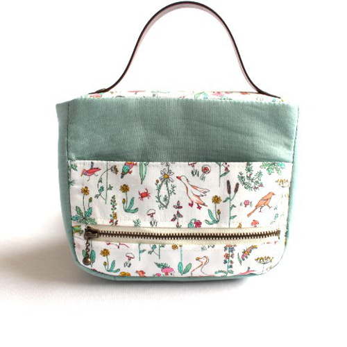 K☆様おまとめ専用ページ☆リバティ　ポーチ 特集掲載作品』ティッシュケースつき♪ バッグ型のポーチ