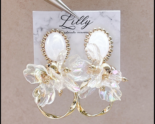 【019】ピアス イヤリング ハンドメイド ペイント おおぶり 大ぶり a4c76900d2604010831b92dc7eee3a