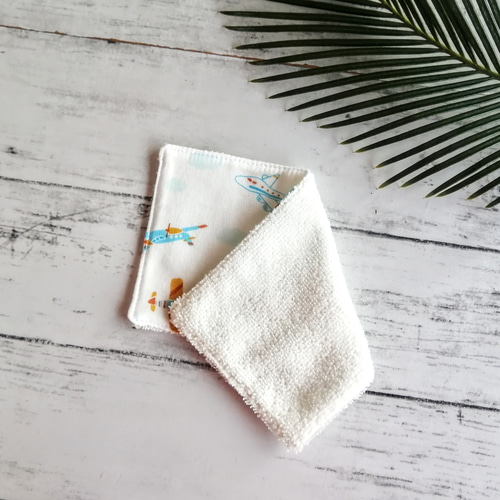 8重ガーゼ　ハーフハンカチ　花&蝶々 8重ガーゼ ハーフハンカチ 花&蝶々 【公式通販】 8重ガーゼ ハーフ