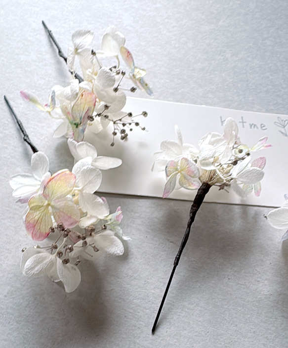 ドライフラワー　紫陽花　かすみ草　虹色　お呼ばれ　入学式　卒業式　結婚式　ナチュラル　シンプル　ウェディング　髪飾り 1枚目の画像