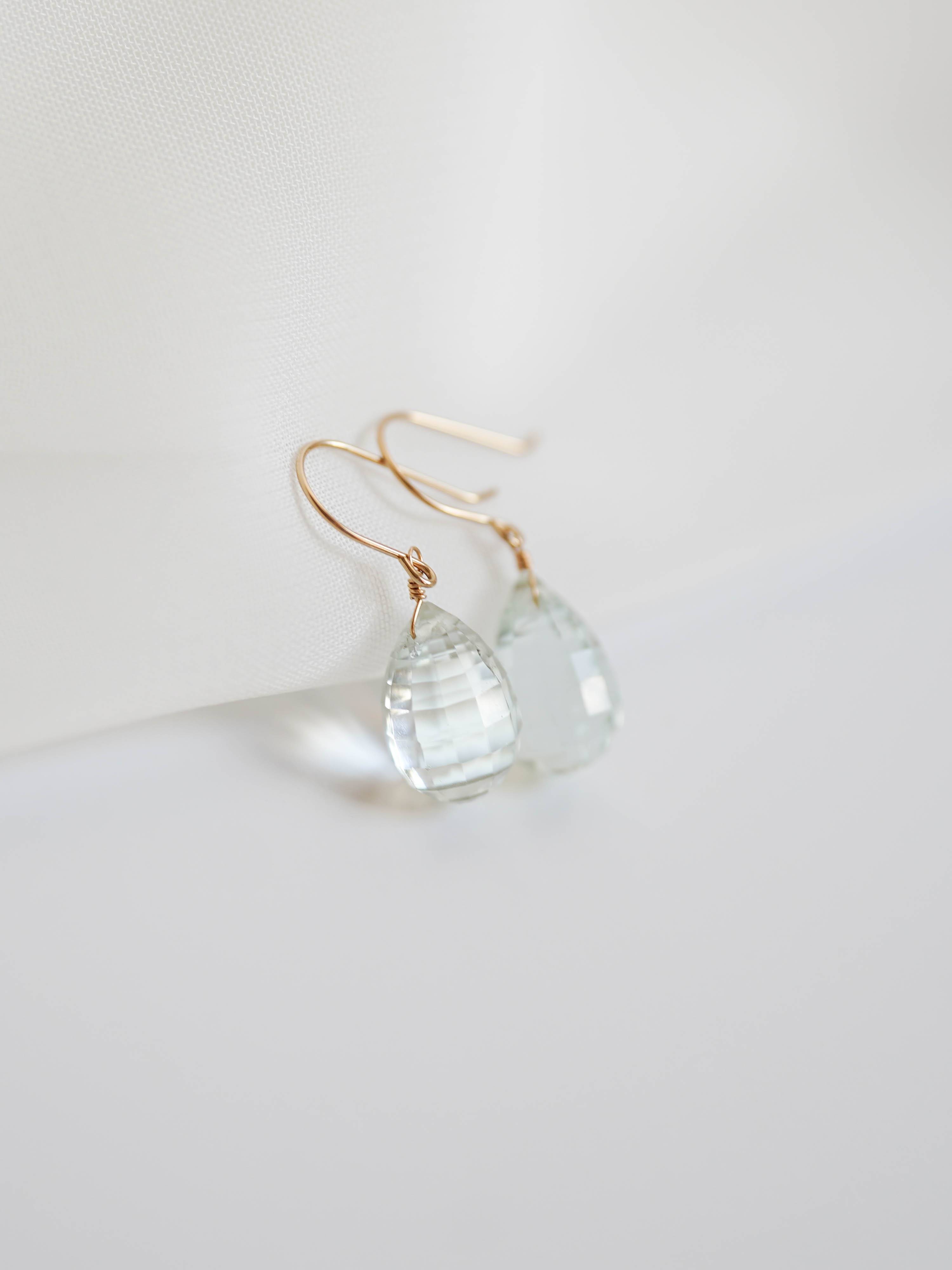 グリーンアメジスト ミラーカット ドロップ ピアス