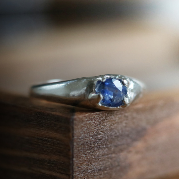 （獨一無二，925 銀）藍寶石戒指（5 毫米，8 號） 第1張的照片
