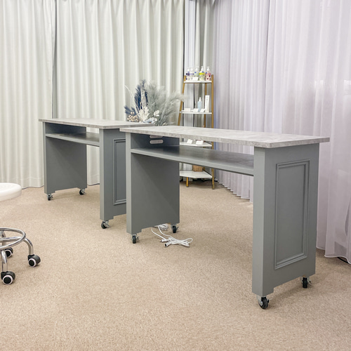 かわいいネイルテーブルW1200 大理石天板 足が丸くなっているネイル