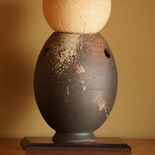 信楽焼　水琴窟 　大器の器　　卓上水琴窟 自宅で手軽に日本の侘び寂びが体感できる陶製水琴窟 音色が新しくなっ