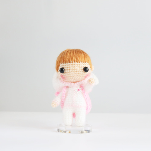 あみあみっこno白うさぎのお耳付きフードの着ぐるみのおもちちゃん