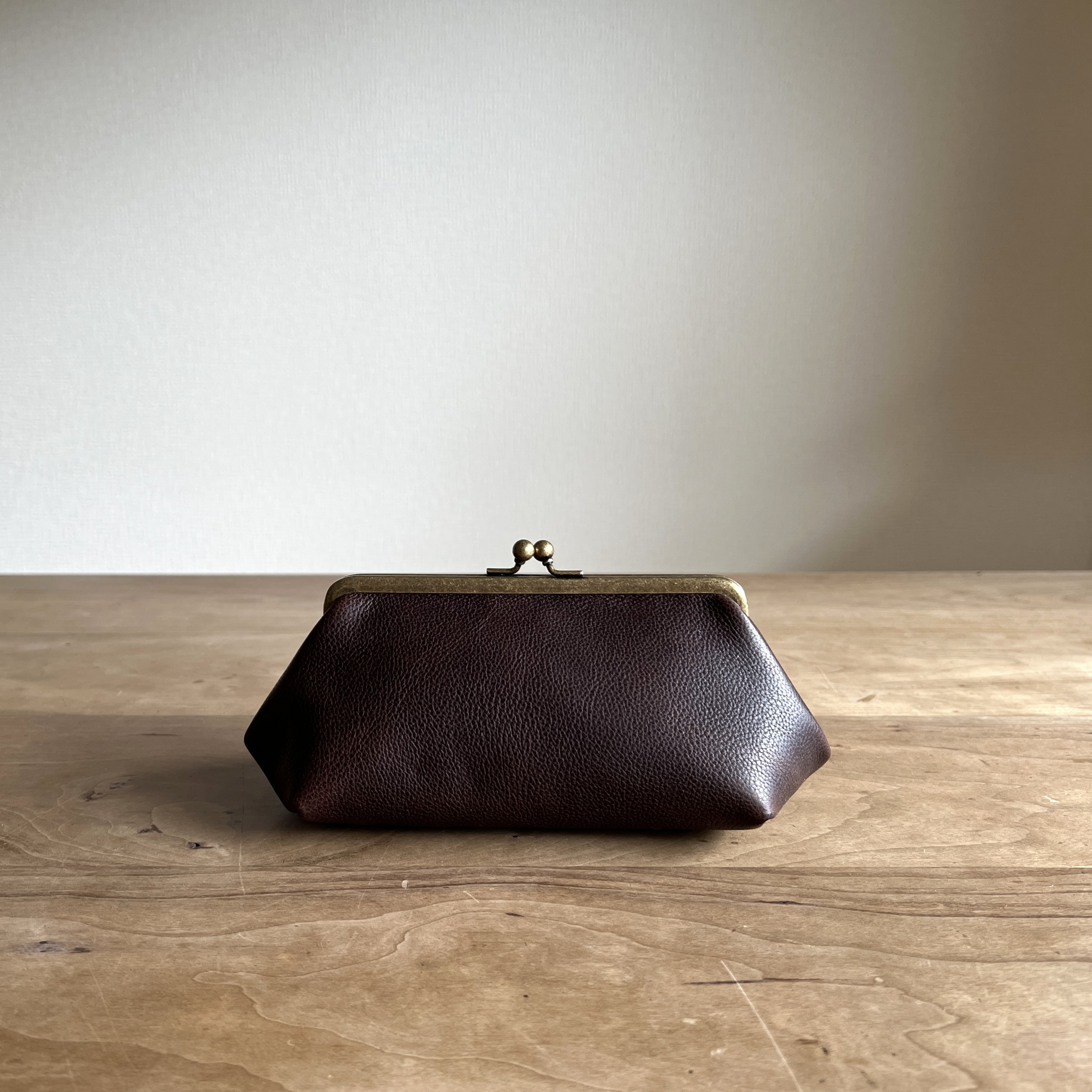 がまぐちポーチＬ　イタリアレザー　チョコ