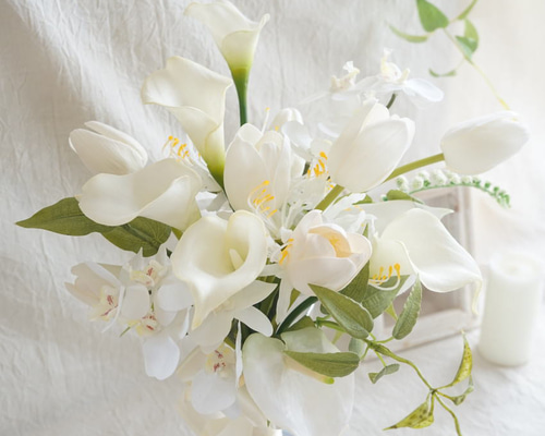 【はーページ】チューリップ12本&ブートニア Amazon｜人工チューリップの花ブートニア花婿の付添人の結婚式の