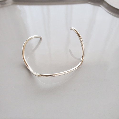 hyein seo シルバーハンドピースバングル Harpo(ハルポ) | 9ツイスト バングル - シルバー | ESCAPERS