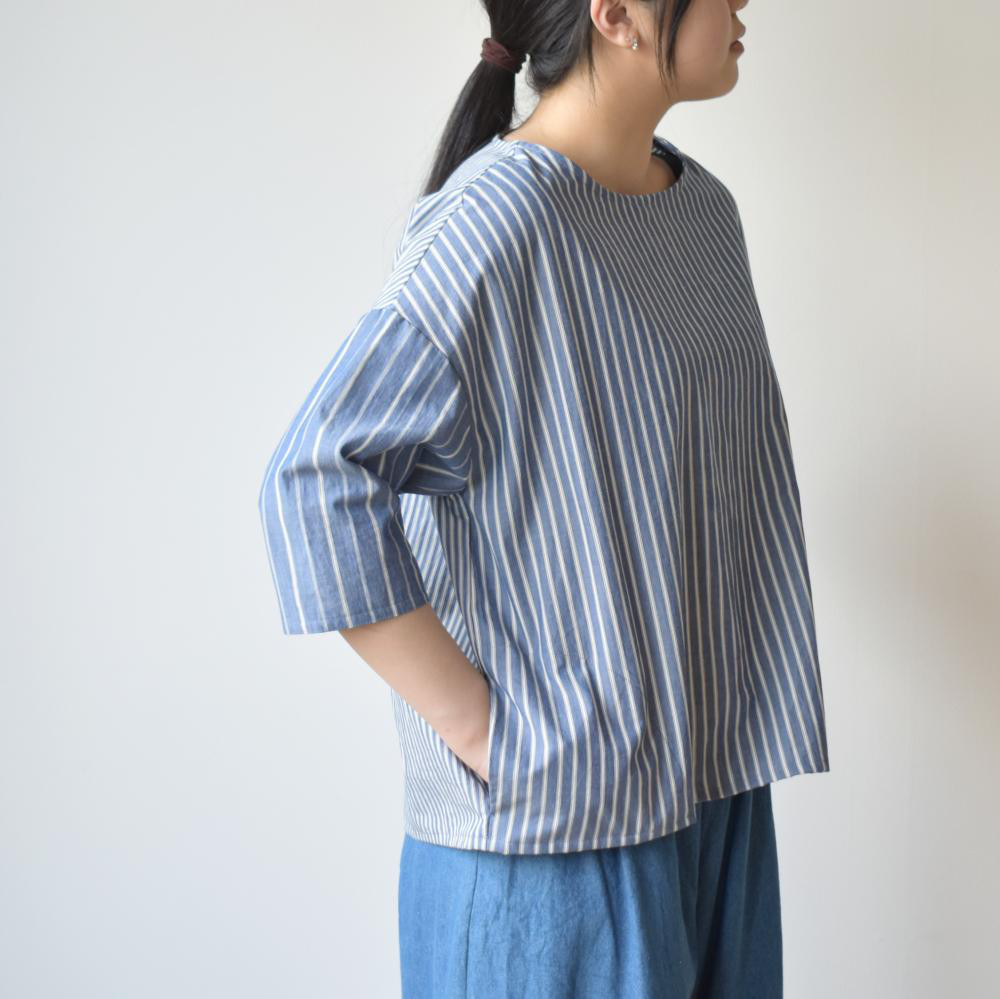 遊び心を纏う、ブロードストライプクレイジーバルーンブラウス【SOL035S】