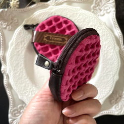 特別版：革のワッフル コインケース（ストロベリー） 2枚目の画像