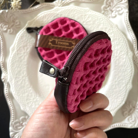 特別版：革のワッフル コインケース（ストロベリー） 2枚目の画像