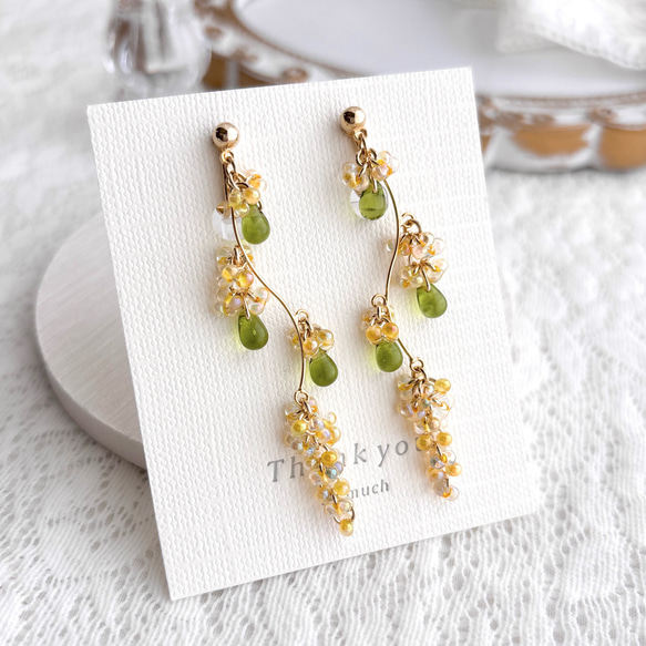 春の陽だまり ミモザのロングイヤリング／ピアス イヤリング