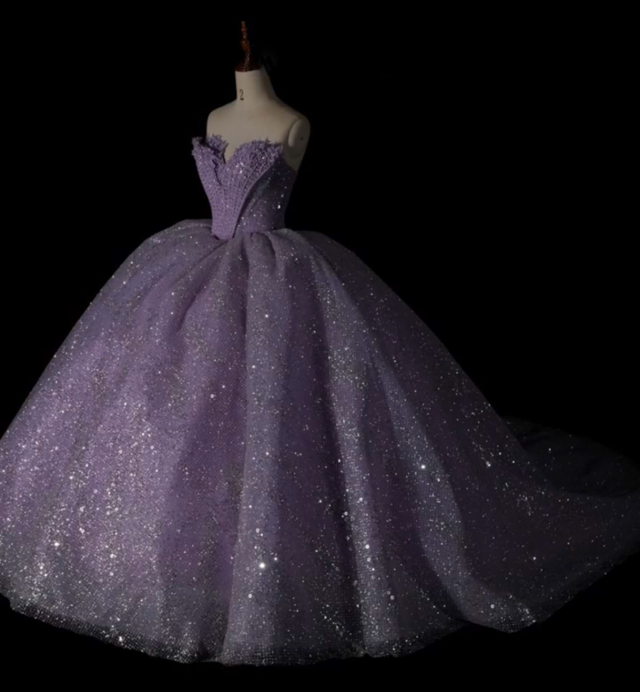 新着商品ラベンダー色　ドレス全体キラキラ　チューブトップス　グッリター　トレーン　オーダー可能　オリジナルなカラードレス
