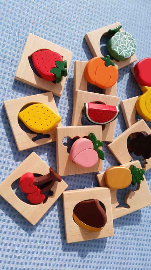 木製フルーツパズル