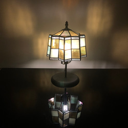 ステンドグラス 六面ランプ スタンドライト・テーブルランプ koru