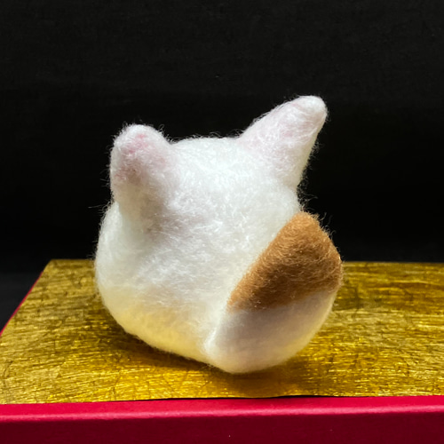 まるまる 白キツネ 万福招来【羊毛フェルト人形】/ 羊毛フェルト