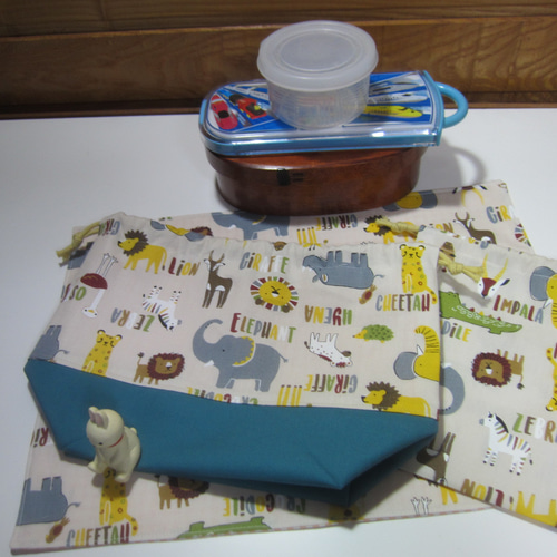 3つ子ママ様のオーダー品です☆お弁当袋など☆動物柄 弁当袋 ふんわり 