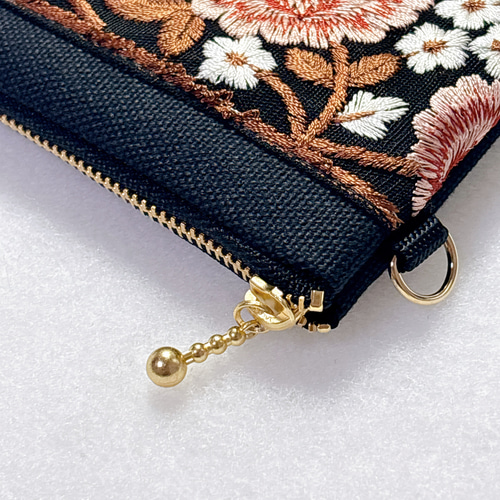 インド刺繍リボン　フラットポーチ　専用ページ 薄くて軽い！インド刺繍リボンの仕切りつきお財布ポーチ（数量