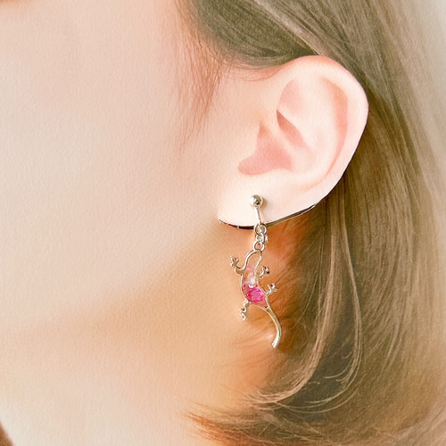 やもりの囁きピアス グリーン 爬虫類アクセサリー ピアス/イヤリング