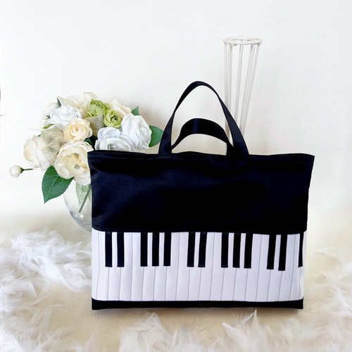 ★新品未使用★メゾピアノ　レッスンバッグ mezzo piano メゾピアノ(mezzo piano)ピアノレッスンバッグ