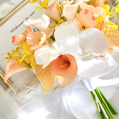 ブーケ　胡蝶蘭　ウェディング　ブライダル　前撮り 胡蝶蘭のモダンな白ブーケ】ウエディングブーケ、前撮り、アーティ