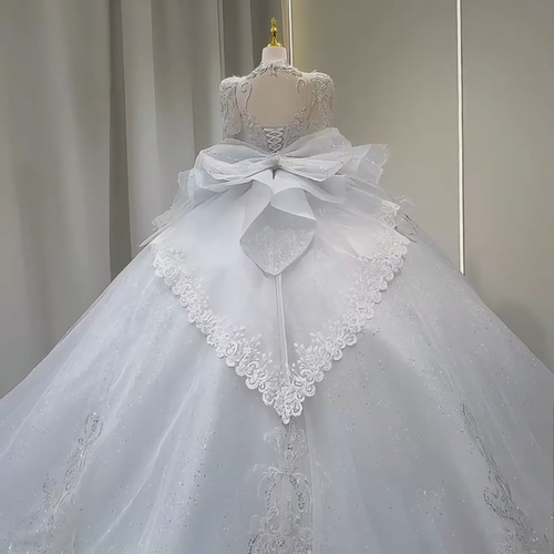 可愛いウェディングドレス 高品質 プリンセスライン フレア