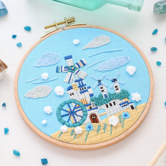 【新作】刺繍キット 「風の文明」《空想街雑貨店》 1枚目の画像