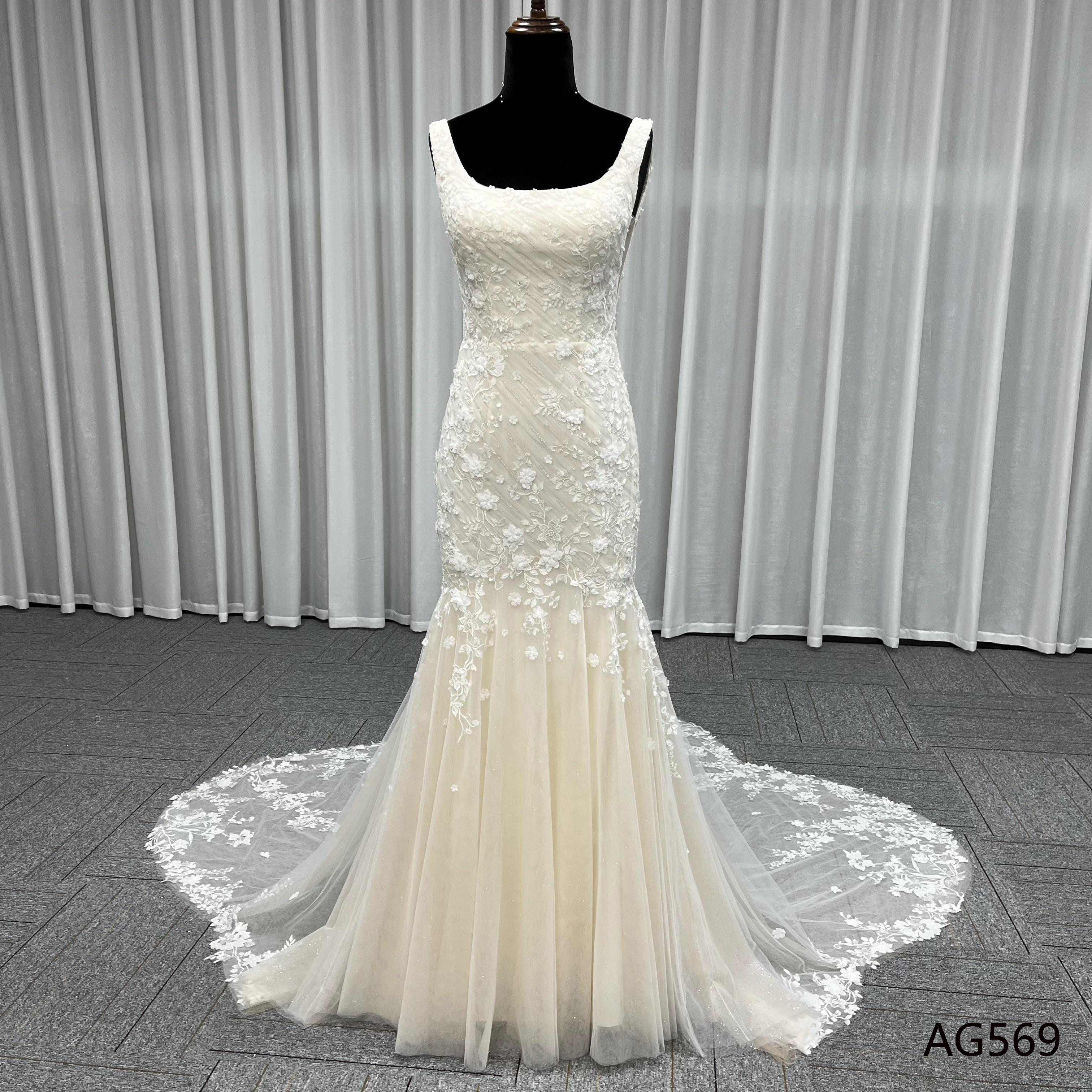 華やかな引裾　マーメイドドレス　高品質　チュール　ウェディングドレス　背中空き　チャック贅沢な花総レース　2次会前撮り 50,076円