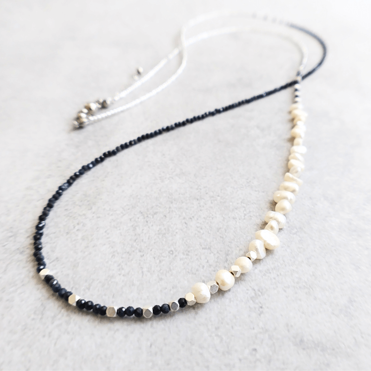 "簡単着脱" 9月誕生石サファイア 淡水パール マグネットロングネックレス 金属アレルギー 長さ調整 アジャスター 延長 4,560円