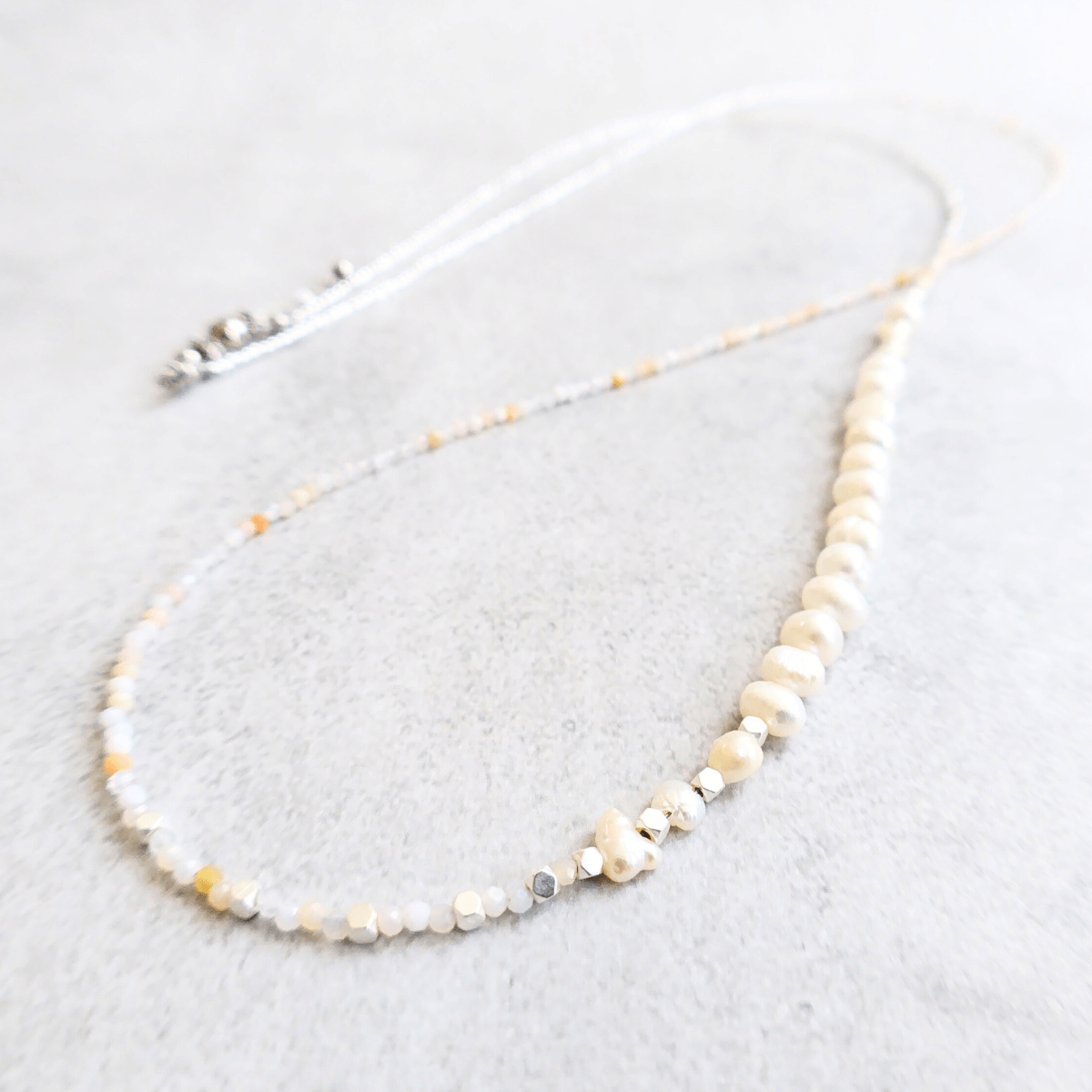 "簡単着脱" 10月誕生石ピンクオパール 淡水パール マグネットロングネックレス 金属アレルギー 長さ調整 アジャスター