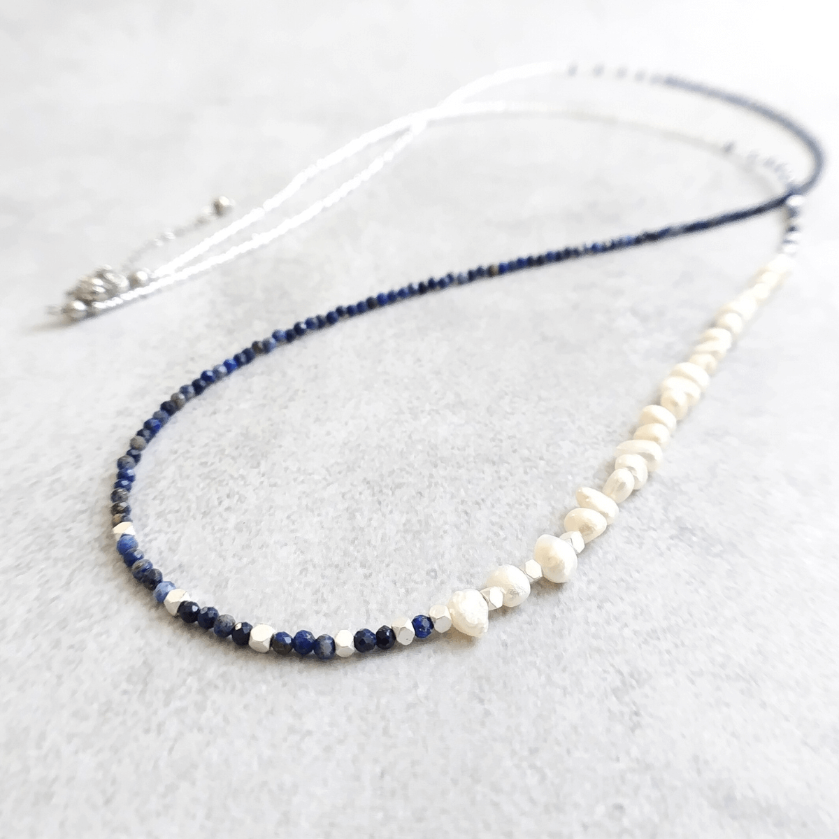 "簡単着脱" 12月誕生石 ラピスラズリ 淡水パール マグネットロングネックレス 金属アレルギー 長さ調整 アジャスター