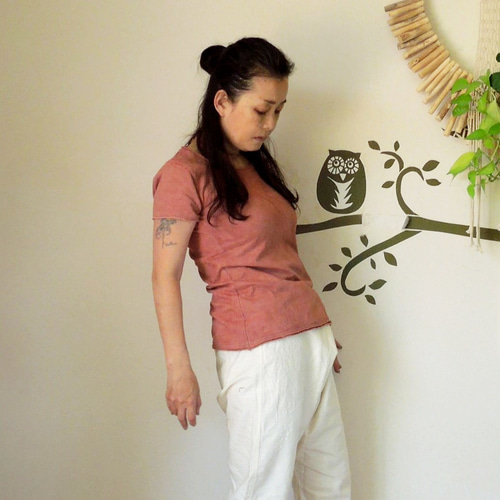 asana ヘンプコットン スリムTee・草木染めチーク asana ヘンプコットン スリムTee・草木染めチーク Tシャツ holy