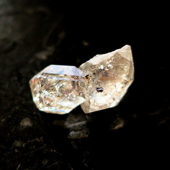 ハーキマーダイヤモンド・ツインポイント原石・結晶・鉱物 28.10ct ｜春の誕生石2025