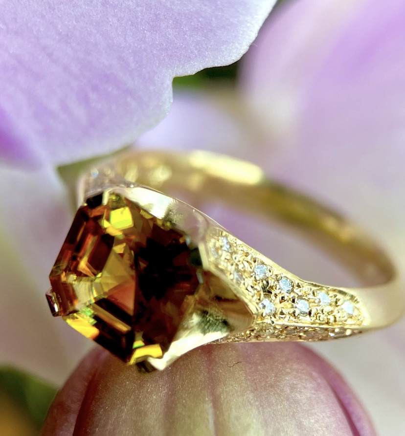 K18スフェーンリング(送料無料)スカドゥルー産