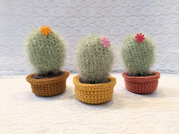 ハンドメイド　あみぐるみ　サボテンの鉢植え あみぐるみ 鉢植えサボテン その他インテリア雑貨 natsu.ami