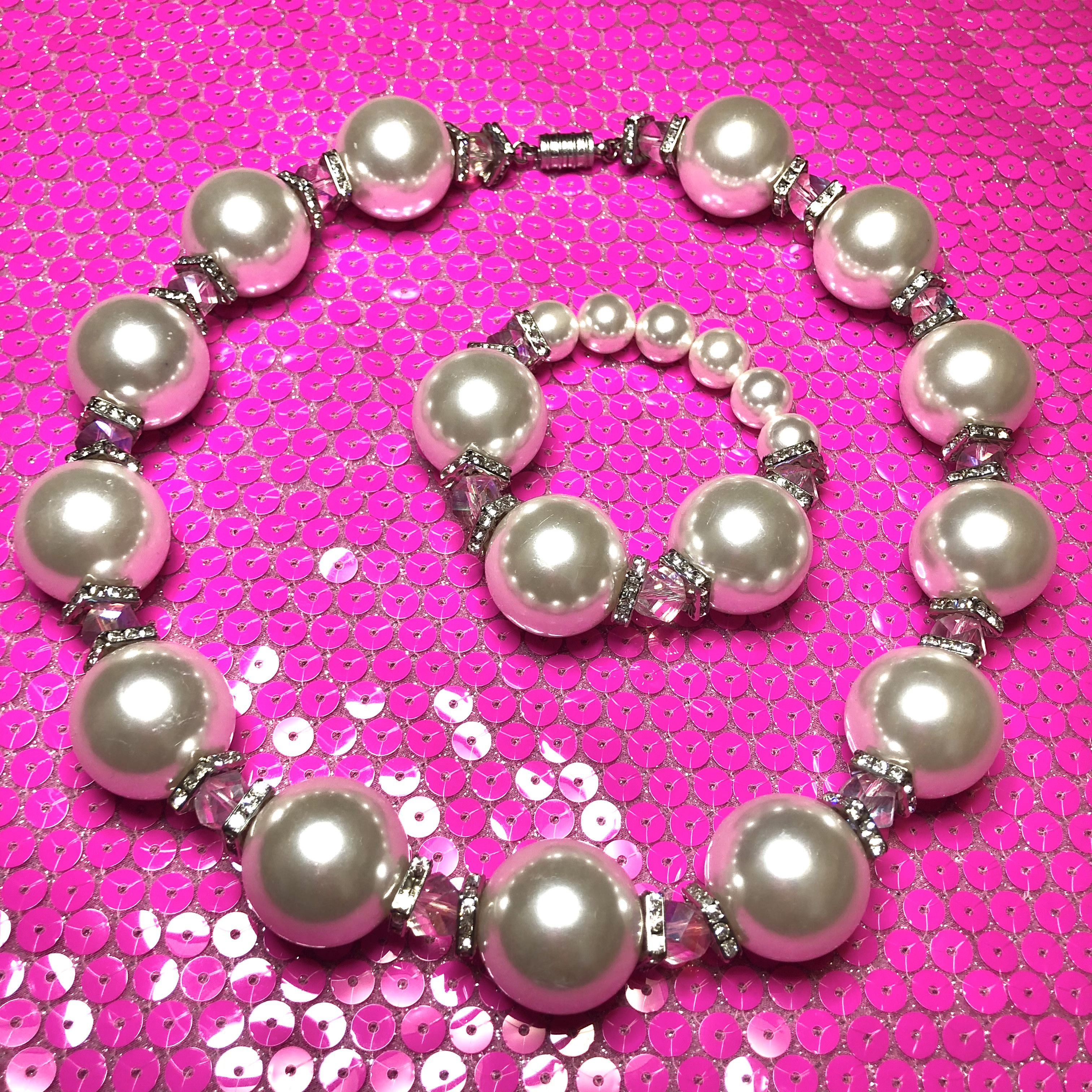 特大パール ネックレス&ブレスレット セット "Bette Davis Eyes"