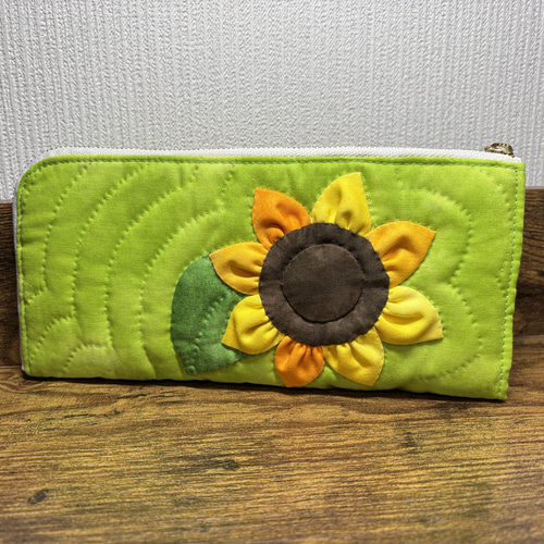 L字ファスナー長財布 真夏のひまわり ハワイアンキルト 長財布 coconut