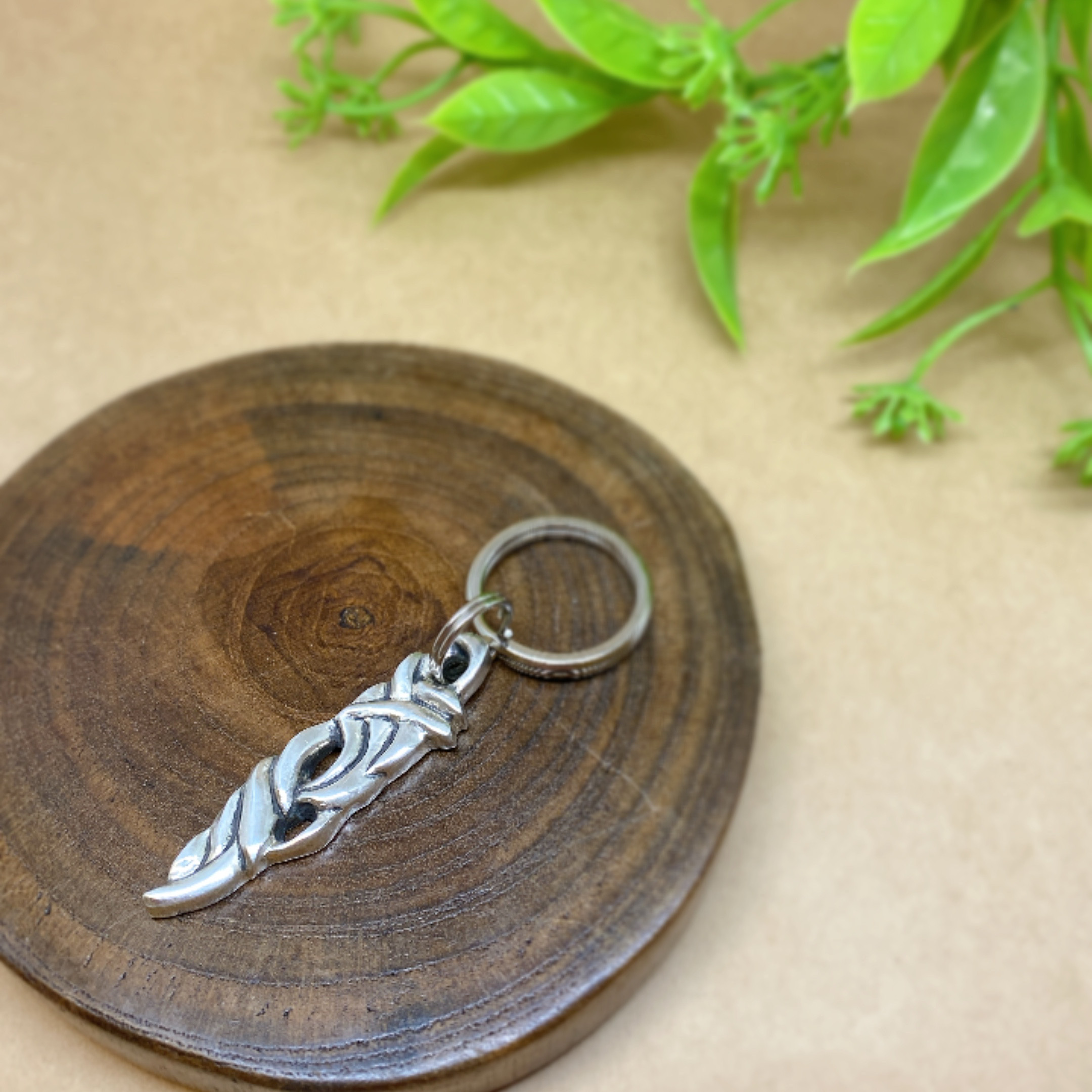 シルバーアクセサリー　キーホルダー　個性的　カジュアル　ユニセックス　メンズ　プレゼント