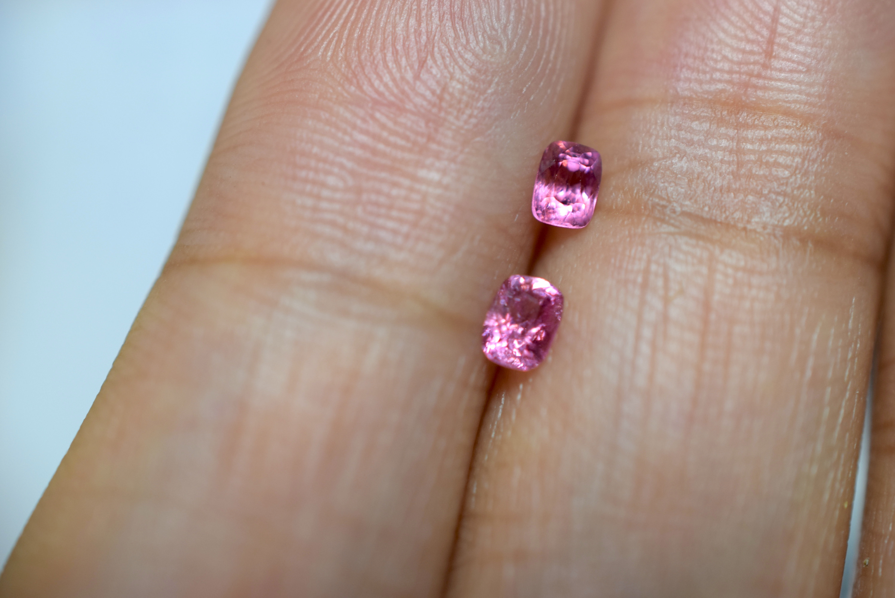 RS10-38 宝石質 非加熱 ホットピンク スピネル ミャンマー産 ルース