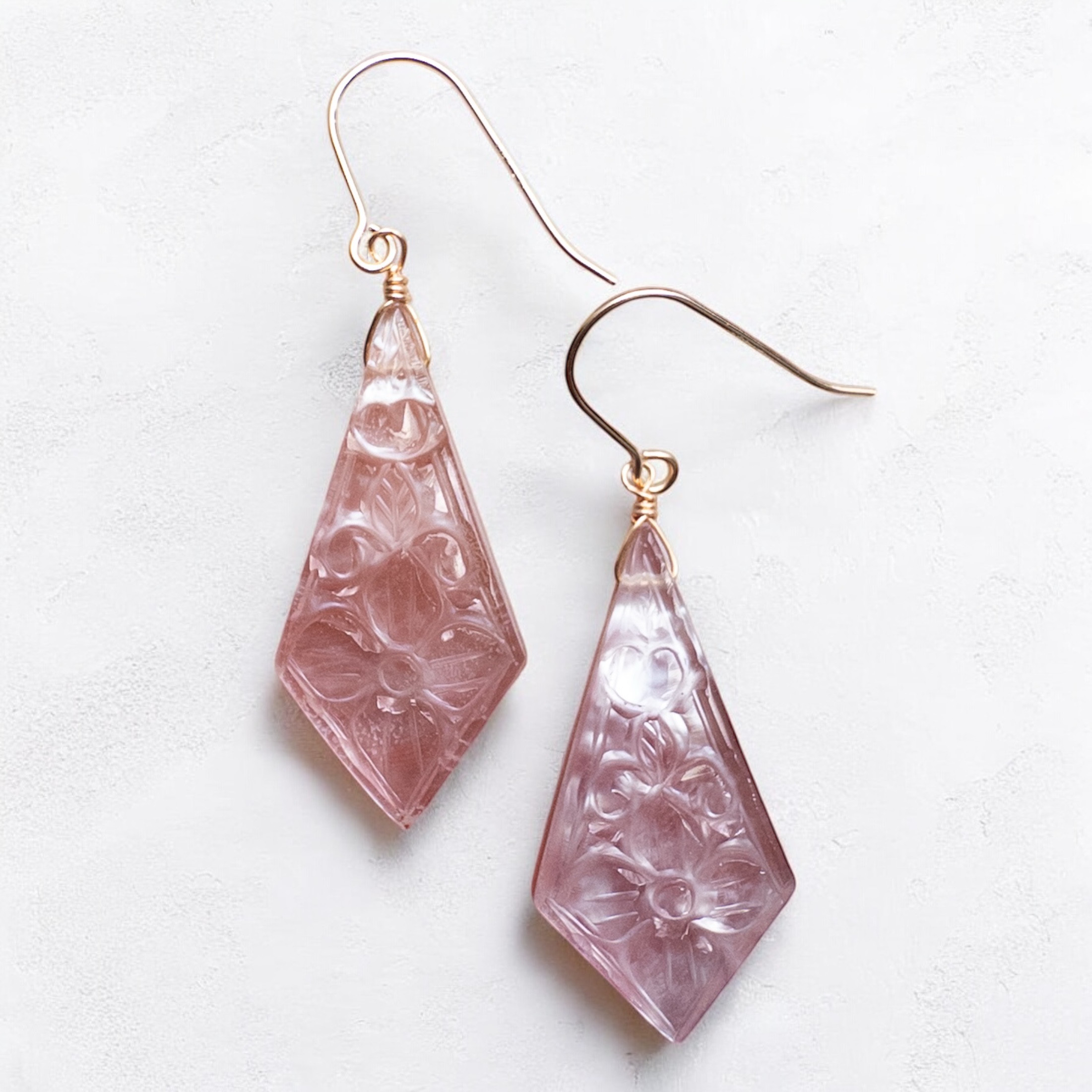 カーネリアン×マザーオブパールのトリプレットピアス14kgf/イヤリング