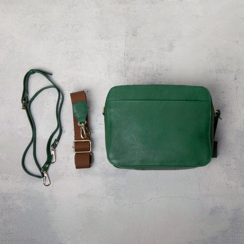 在庫限りのビッグセール】ショルダーバッグ 本革 収納 大容量 斜めがけ