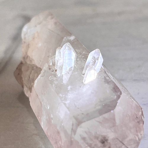 曲がり水晶　マニフェステーション　カーブド　レムリアン　クリスタル　ピンク　原石 曲がり水晶 マニフェステーション カーブド レムリアン