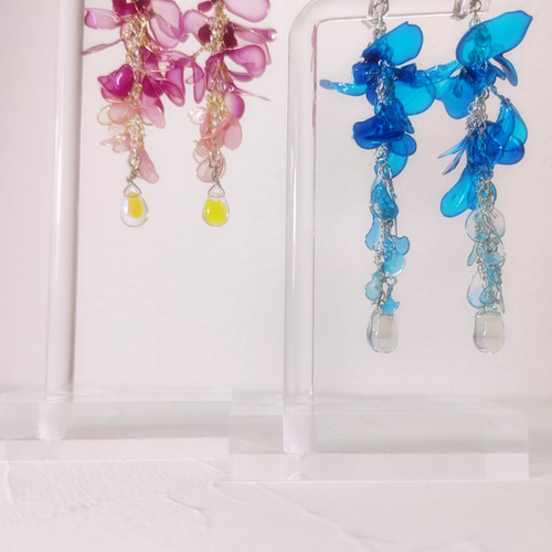 恋に酔う藤の花のピアス ディップフラワー ピアス（スタッド・一粒