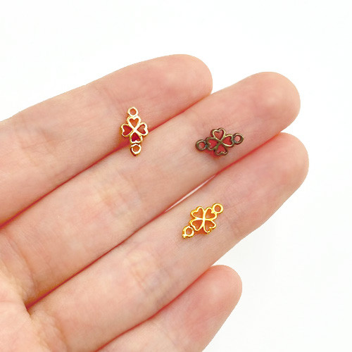 ピンククローバー型ゴールドフレーム、 クローバー ネックレス k10pg 四つ葉モチーフ 天然ダイヤモンド