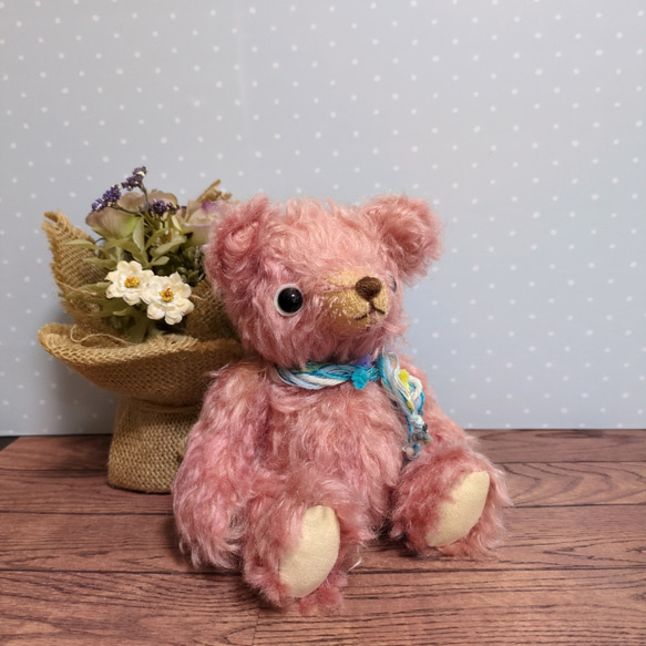 おめめくりくりカーリーモヘアのピンクなテディベア ぬいぐるみ