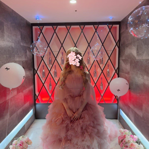 実例写真！カラードレス ピンク もこもこドレス リボン 編み上げ