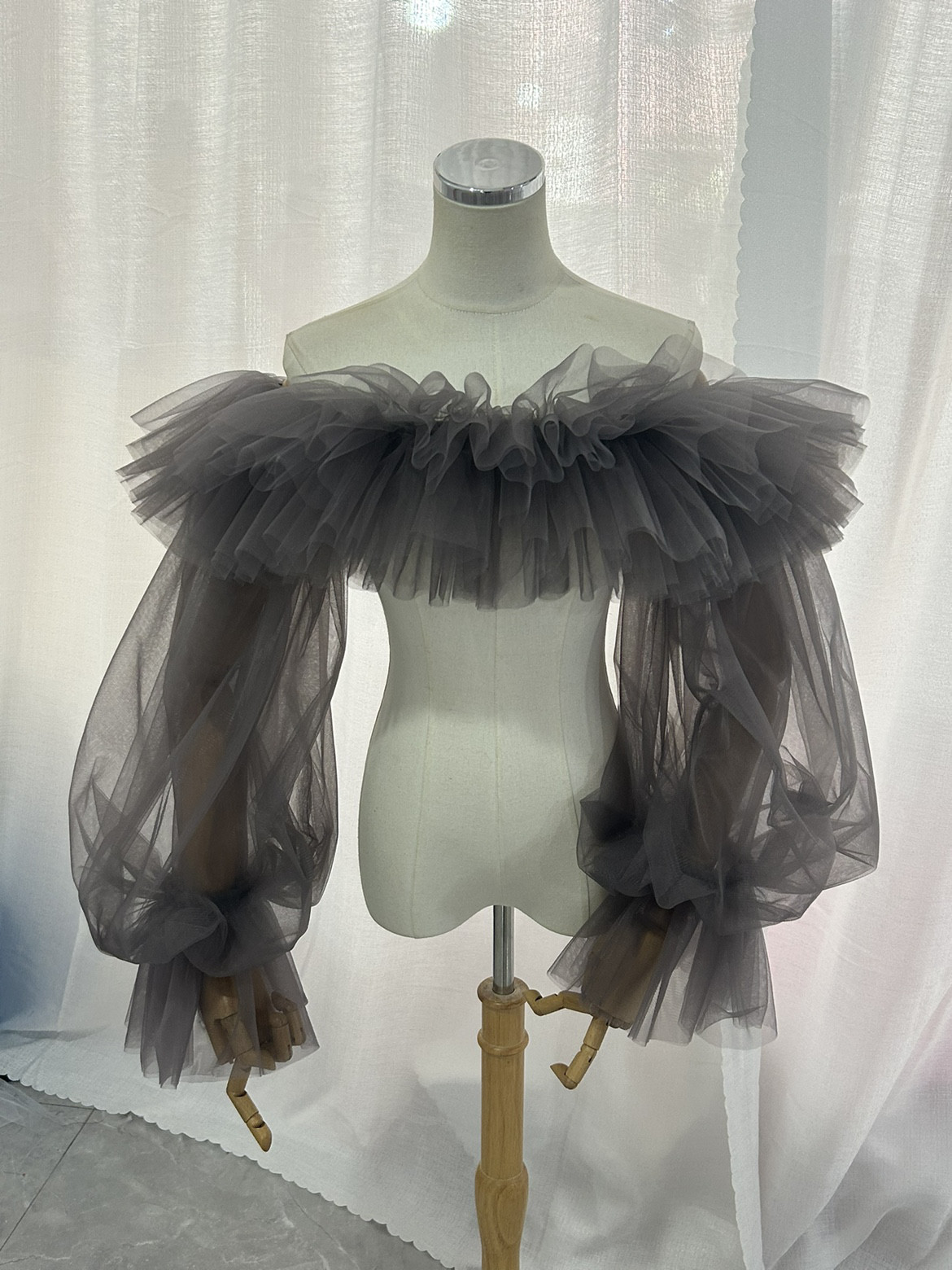 送料無料！ 取り外し袖 ショルダーの付け袖 パフスリーブ オーダー可能 二の腕を隠せるお袖+取り外しオフショルダー