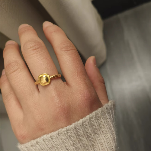 K2424K純金スクエアリング 24金ゴールド指輪 トップ8x8mm中空 結婚