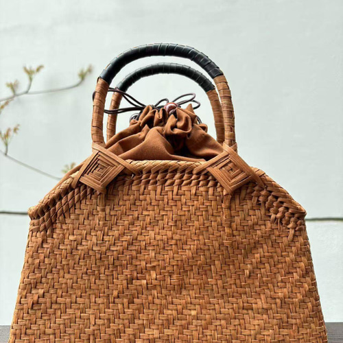 山葡萄籠バック細ひご 中布と内ポケット付き 山葡萄 籠 カゴ かごバック やまぶどう 細ひご 中布と内ポケット