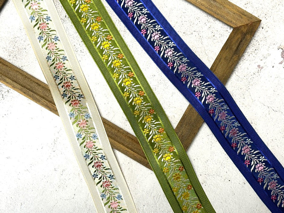 0.35m ◇ フランス製リボン ◇ ボタニカル柄 ◇ ライトベージュ【tape-No,051-0.35】 7枚目の画像